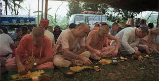 You are currently viewing Karmic Food vs. Prasadam: A Story of Consciousness and Purity